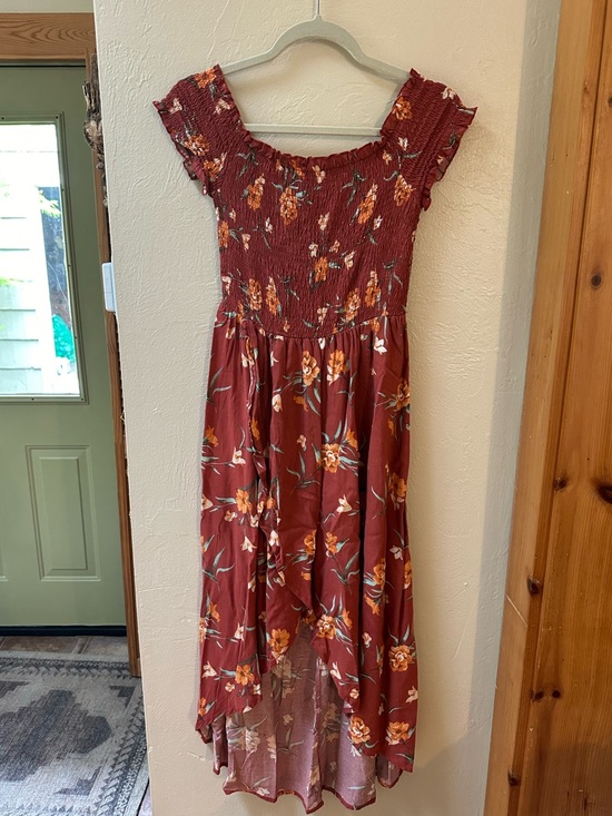 Justify Dresses & Skirts - Justify Rust Red Floral Smocked Top